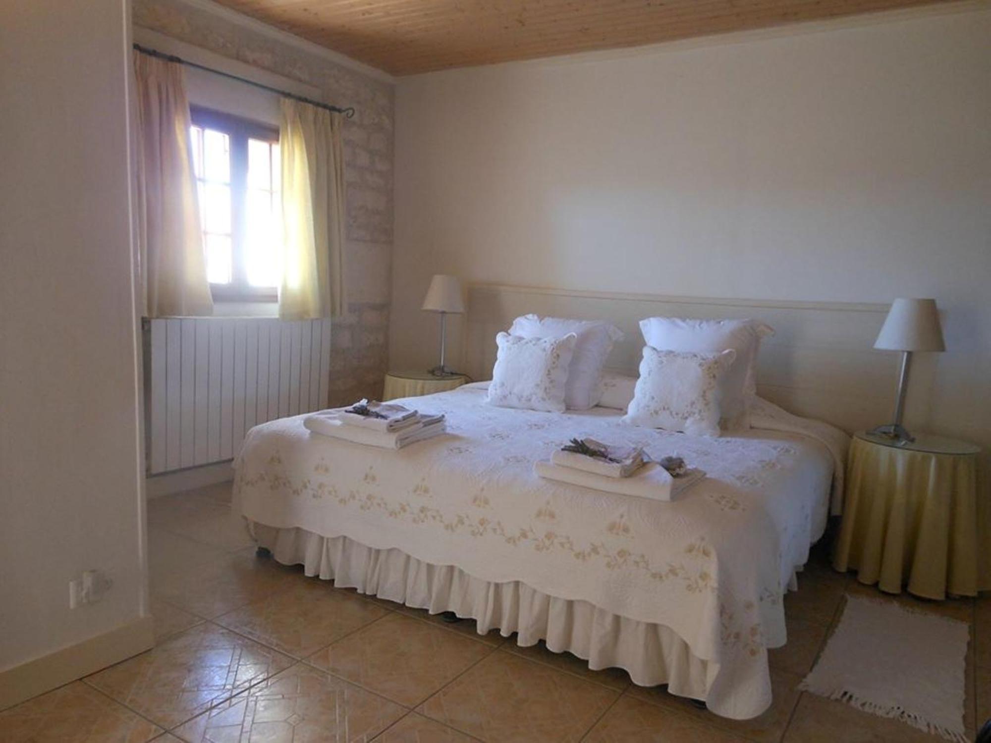 La Cour Des Cloches Bed & Breakfast Mainxe Luaran gambar