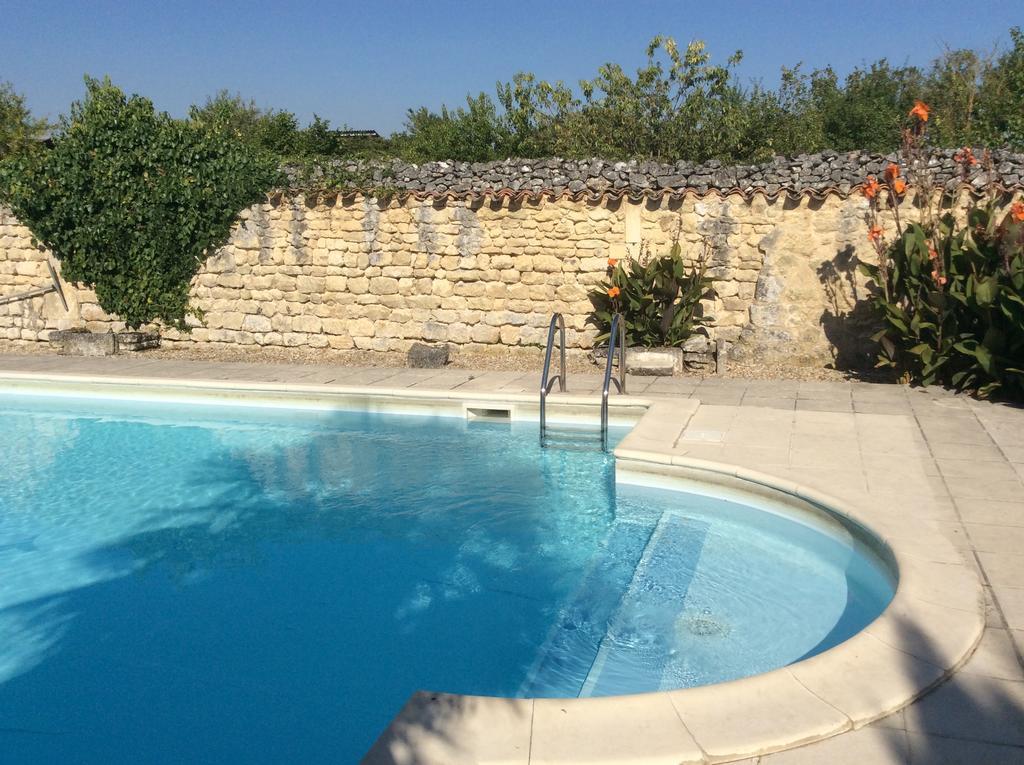 La Cour Des Cloches Bed & Breakfast Mainxe Luaran gambar