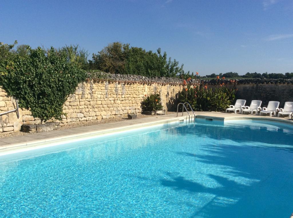 La Cour Des Cloches Bed & Breakfast Mainxe Luaran gambar