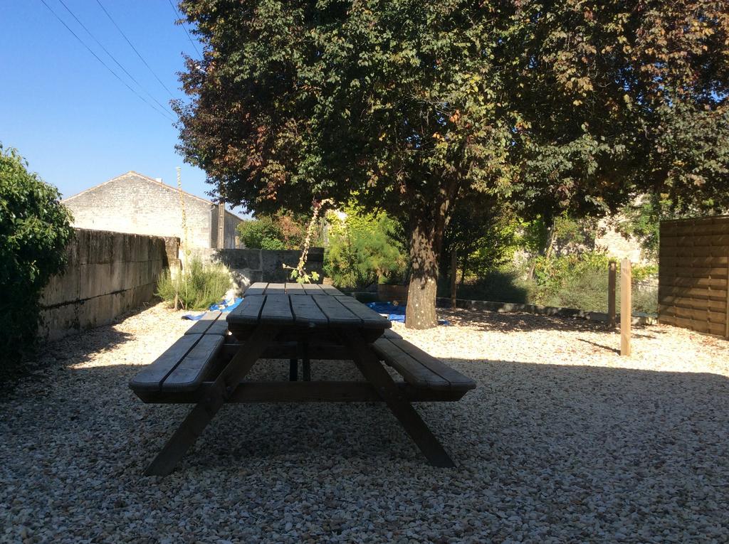La Cour Des Cloches Bed & Breakfast Mainxe Luaran gambar